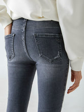 Afbeelding in Gallery-weergave laden, Jeans Lonia
