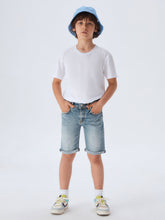 Afbeelding in Gallery-weergave laden, Bermuda Corvin
